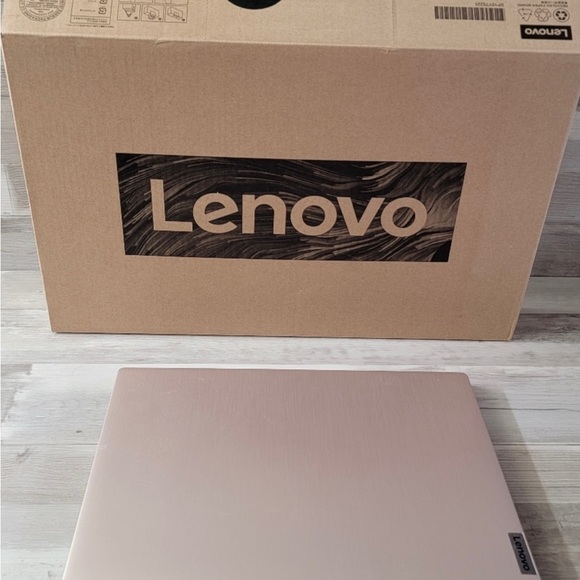 Lenovo IdeaPad 3 Intel i5-1035G1 Quad 12GB 256GB SSD 15.6-inch Touch Screen - Picture 2 of 7